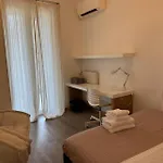 Just Women Solo Donne Non Accetiamo Gli Uomi Apartment *