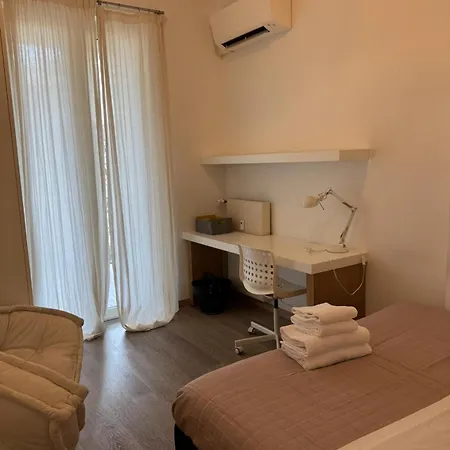 Just Women Solo Donne Non Accetiamo Gli Uomi Appartement *