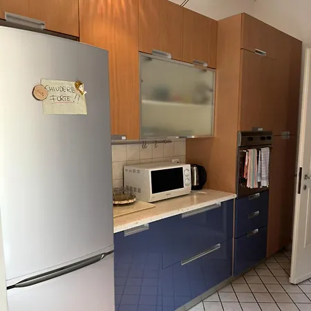 アパート Just Women Solo Donne Non Accetiamo Gli Uomi ベルガモ