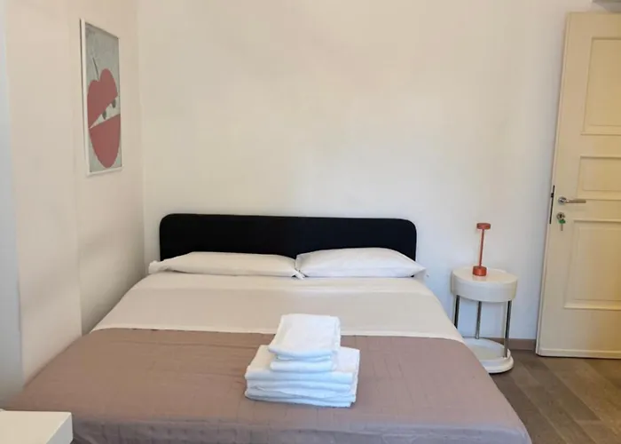 Apartment Just Women Solo Donne Non Accetiamo Gli Uomi